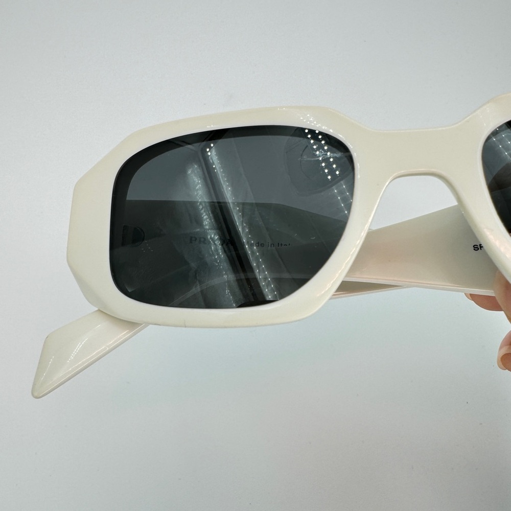 PRADA | Symbole sunglasses - Picture 15 of 17